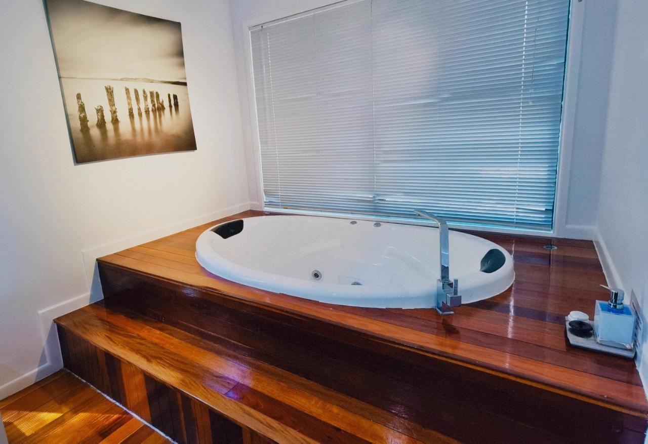 Amore On Buderim Rainforest Cabins Sunshine Coast Bagian luar foto